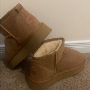 ULTRA MINI UGGS 🤎🌰🍁